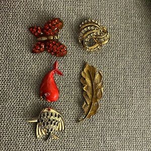 Beautiful antique pins that you don’t see today.